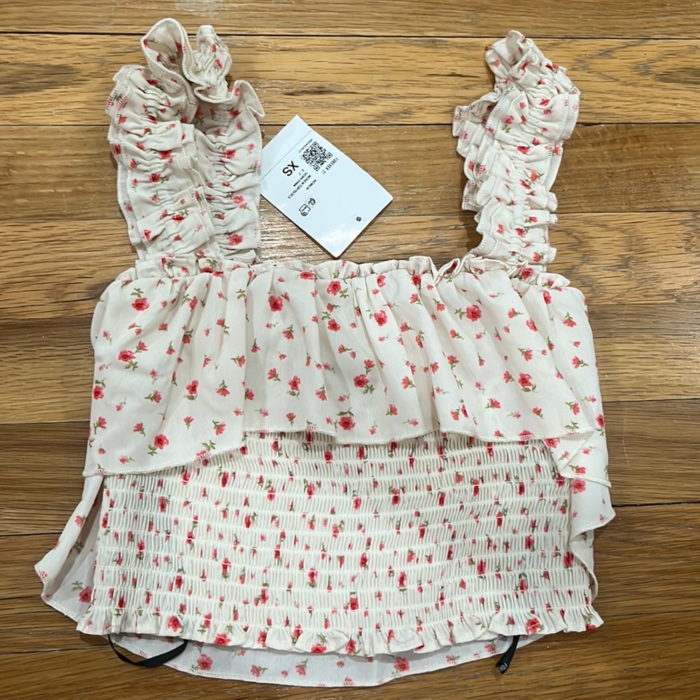 NWT FOREVER 21 CROPPED TANK
